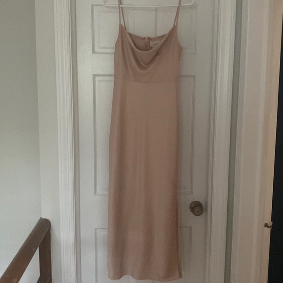 BHLDN Cali Satin Charmeuse in Oyster Size: 4 - Picture 2 of 3